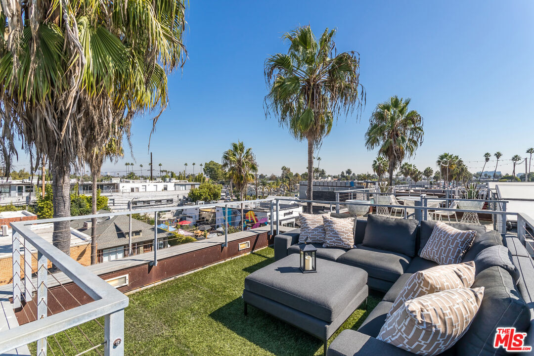 Foto principal - 1212 Abbot Kinney Blvd