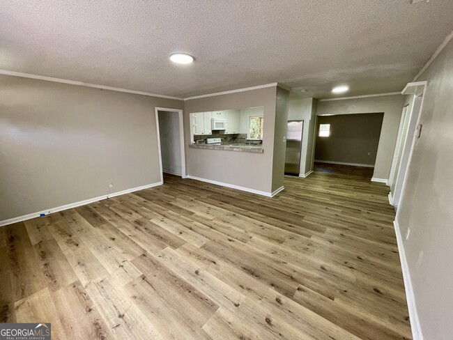Building Photo - 1595 Winston Dr