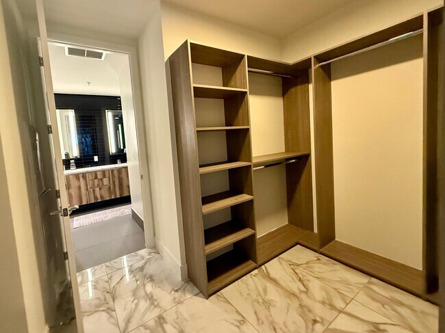 Foto del edificio - 341 NE 35th St