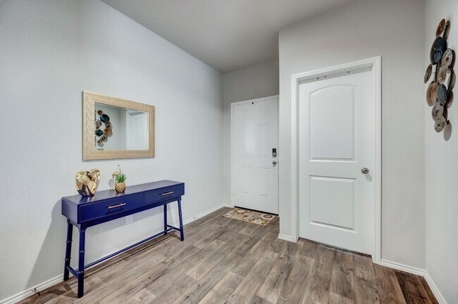 Building Photo - 22635 Busalla Trail