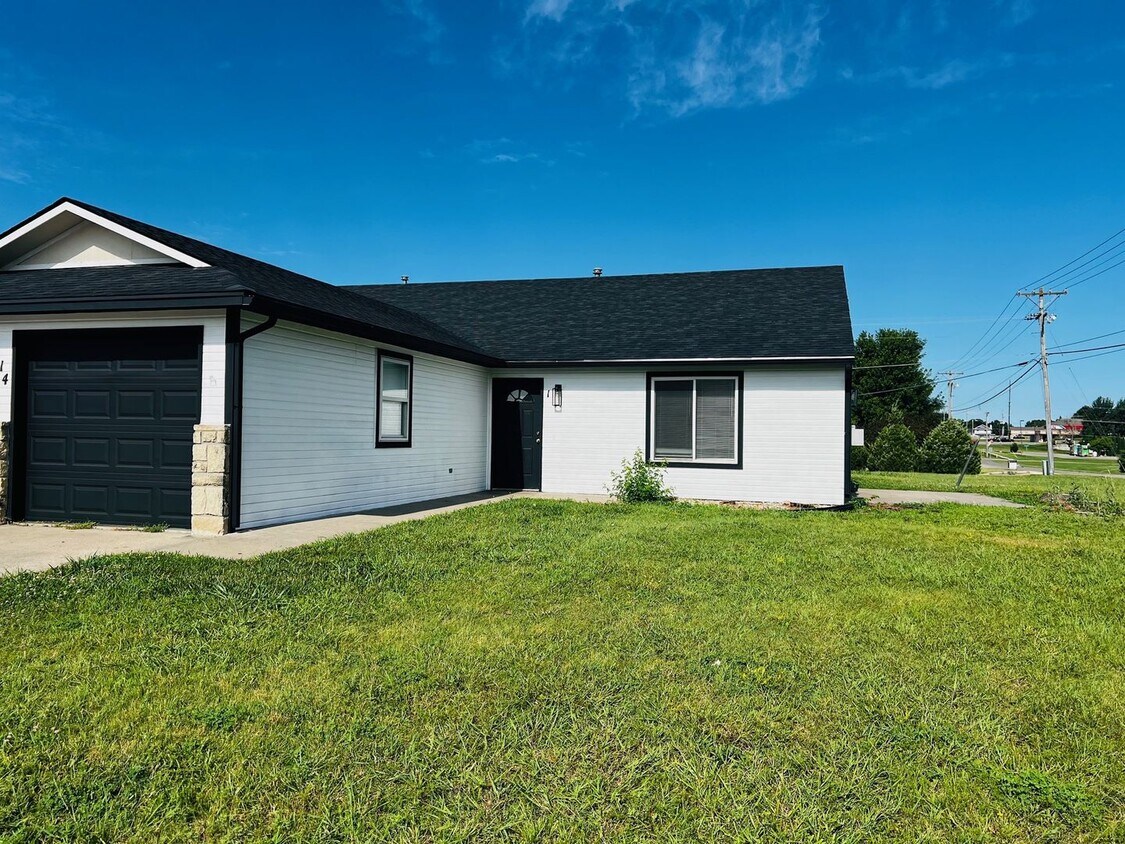 Foto principal - Fresh on the Market – Don't Miss This Char...