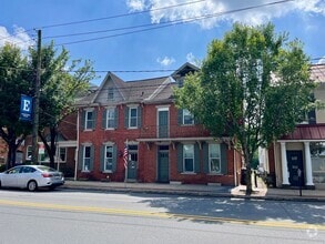 Building Photo - 216 S Market St