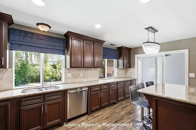 Foto del edificio - Home for Rent 8735 N. Cedar Ave Unit 151, Fresno, CA 93720 3 Bedroom/2.5 Bath Condo in Fresno (Sh...