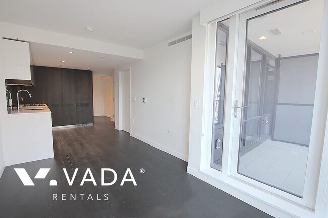 Building Photo - 8X On The Park 1 Bedroom Apartment For Rent 1207-1111 Richards St Vancouver: VADAPM.com