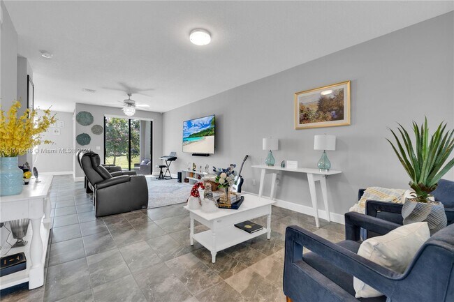 Foto del edificio - 3392 NW 5th St