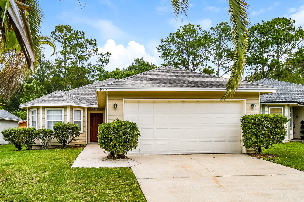 Primary Photo - 5549 Oak Crossing Dr
