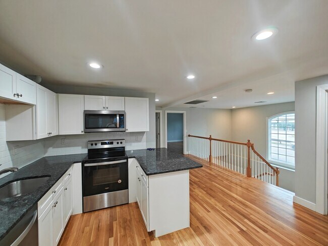 Foto del edificio - 548 Worcester St