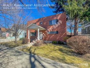 Building Photo - 1012 N 10th St