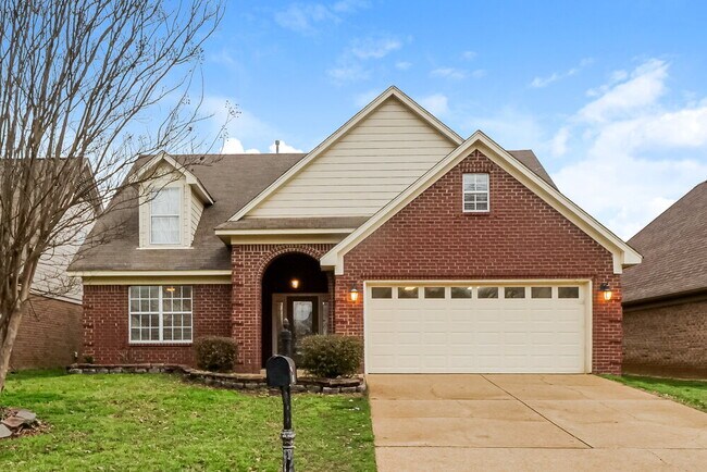 Building Photo - 1118 Greenwich Dr