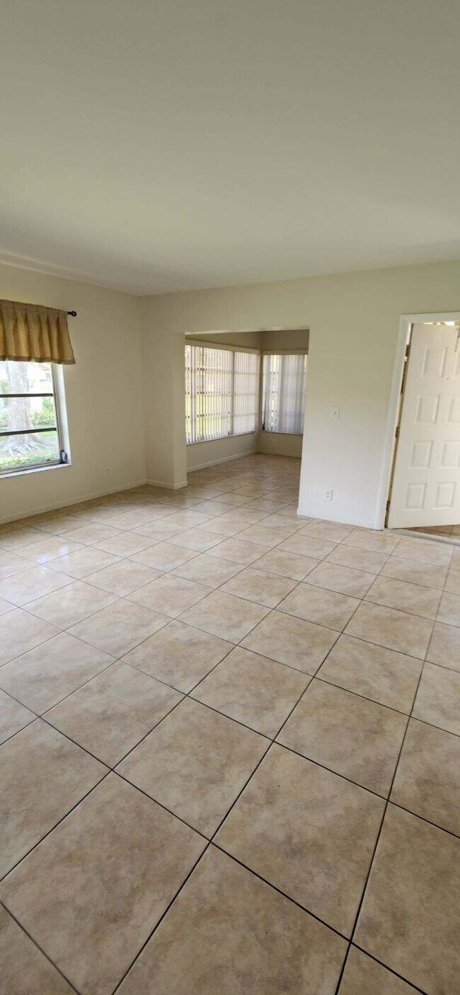 Living Room 3 - 14120 Nesting Way