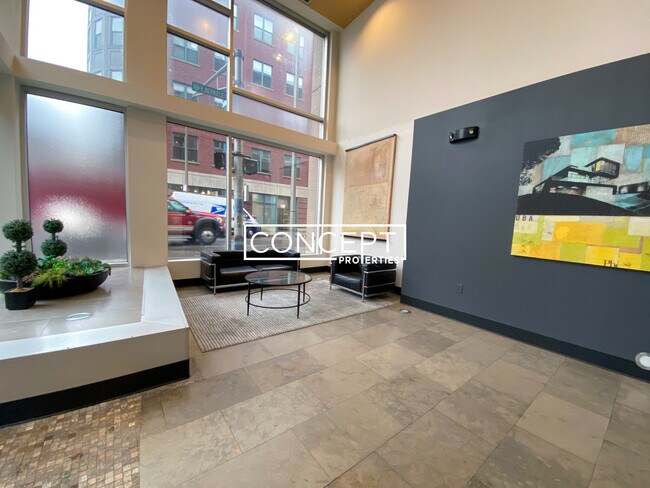 Foto del edificio - 160 E Berkeley St