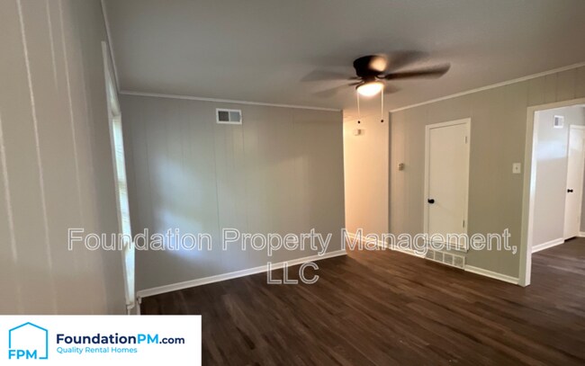 Building Photo - 3315 Creighton Avenue