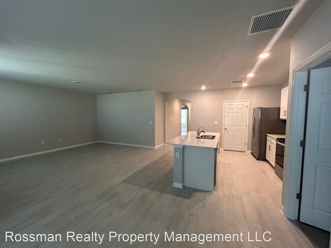 Foto del edificio - 3 br, 2 bath House - 2149 NW 23 Ave