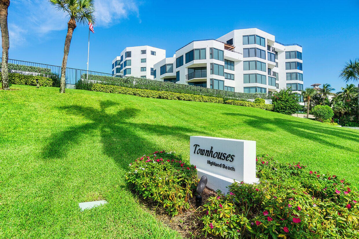 Primary Photo - 2575 S Ocean Blvd
