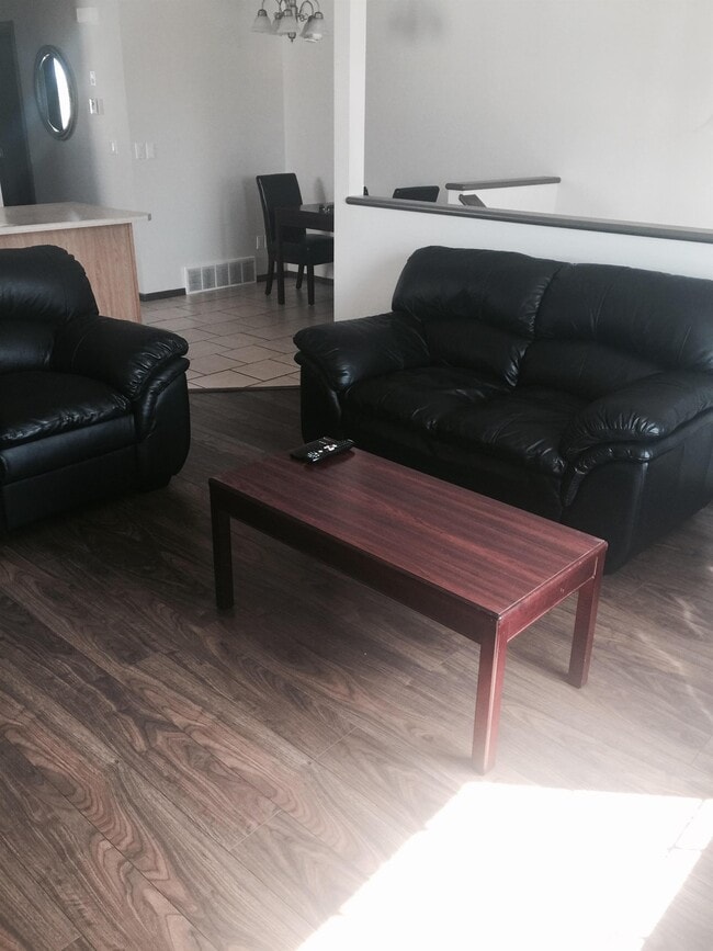 Building Photo - 8213 114 St