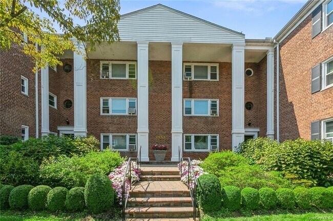 Foto del edificio - 1833 Palmer Ave