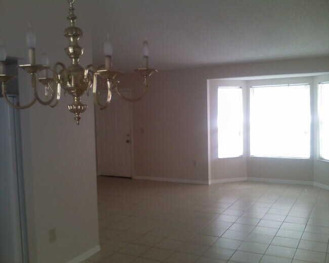 Foto del edificio - 867 Lake Jackson Cir