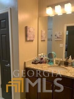 Building Photo - 708 Peachtree Hills Cir NE