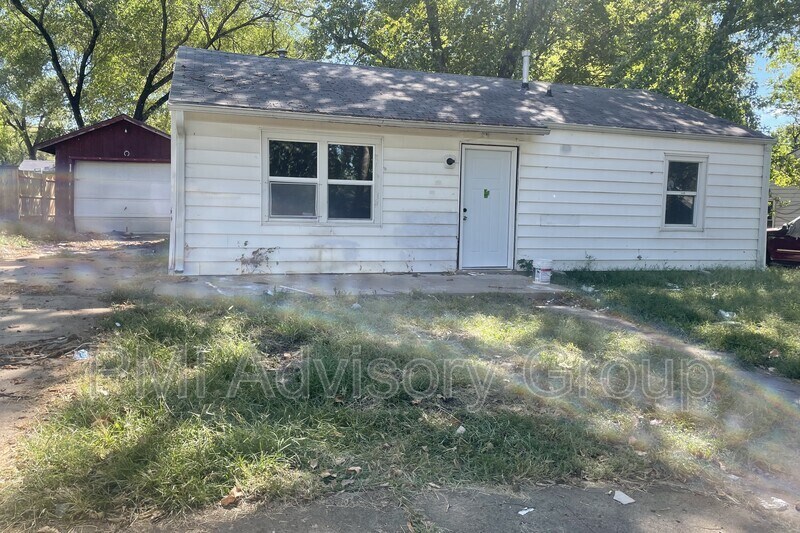 Primary Photo - 3336 SE Girard St