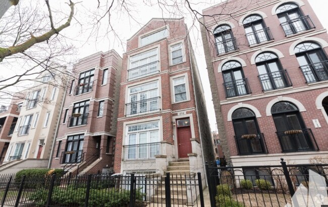Building Photo - 2714 N Wayne Ave