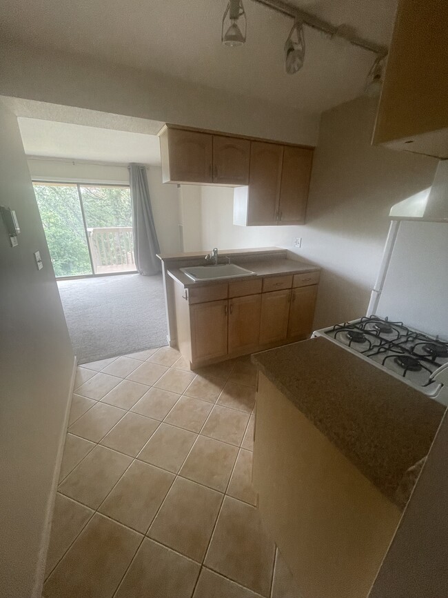 Kitchen - 9400 Old Cedar Ave S