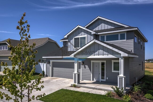 Foto del edificio - Beautiful 3 bed 2.5 bath Home in Post Falls