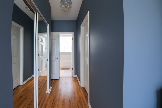 Foto del edificio - 307 E 25th St