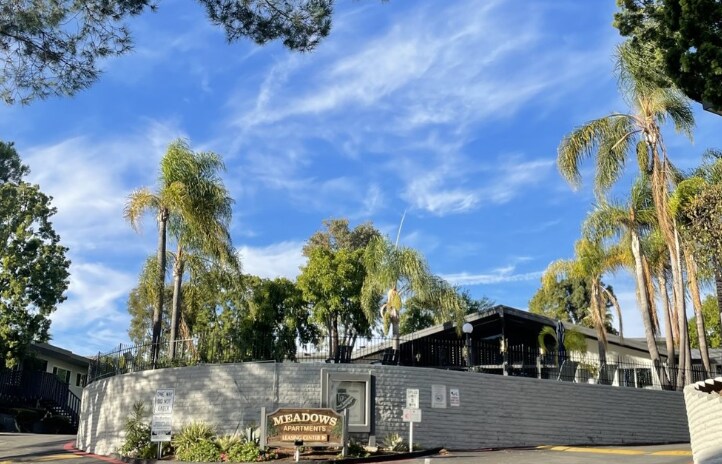 Foto principal - 1110 Meadow Lake Dr