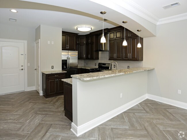Interior Photo - 76 Bruen