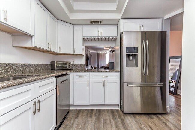 Foto del edificio - 3490 Foxcroft Rd