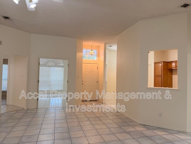 Foto del edificio - 6617 N 40th St