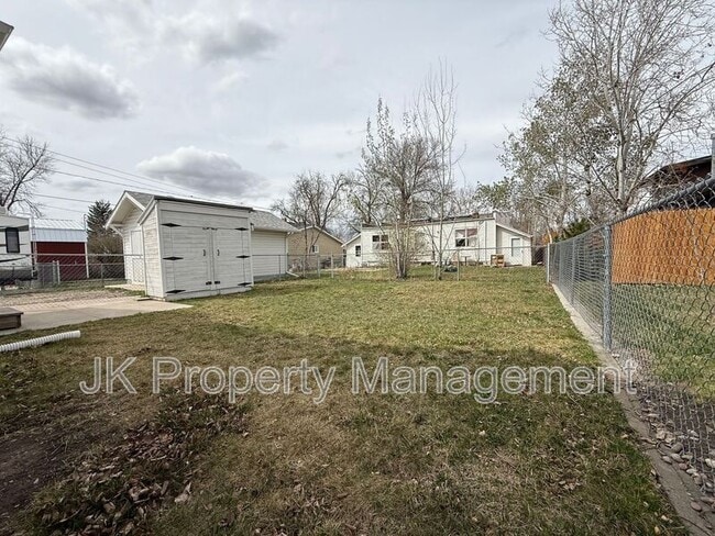 Building Photo - 1824 6th Ave N
