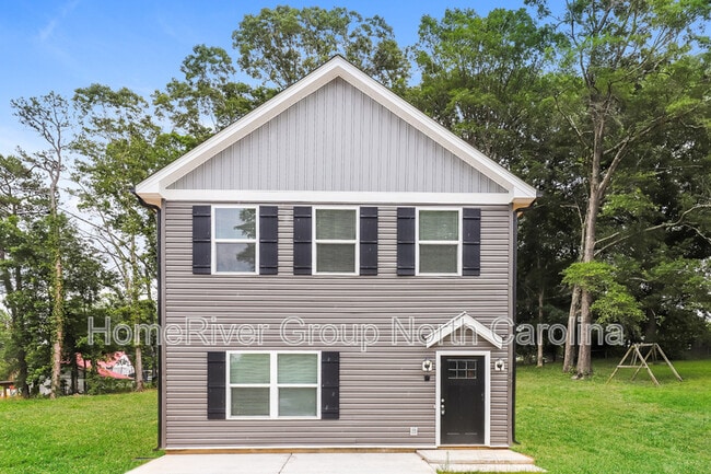 Building Photo - 828 Graylyn Dr