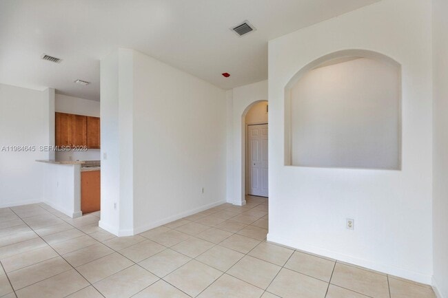 Foto del edificio - 10022 NW 7th St