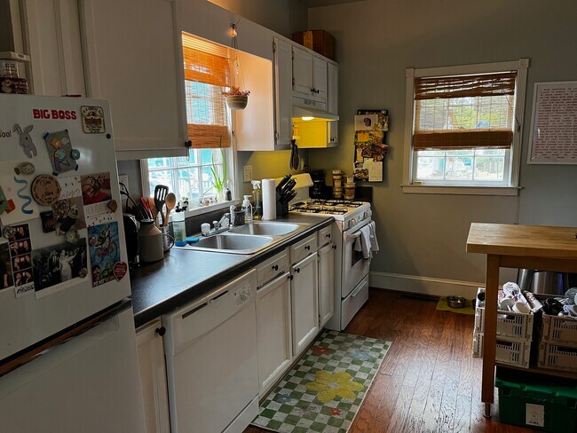 Foto del edificio - 627 Tennelle St SE