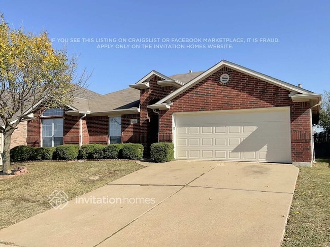 Building Photo - 905 Hidden Oaks Dr