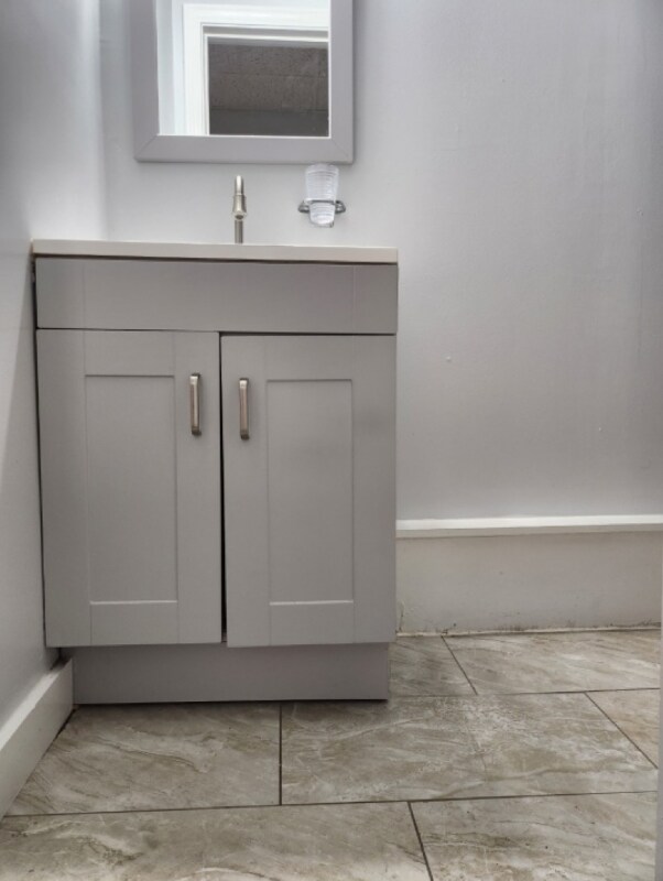 29 Peck St, Southbridge, MA 01550 Room for Rent in Southbridge, MA