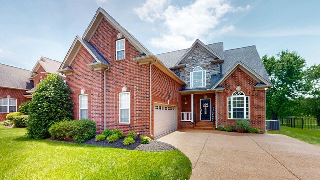 Building Photo - 1032 Stonehollow Way