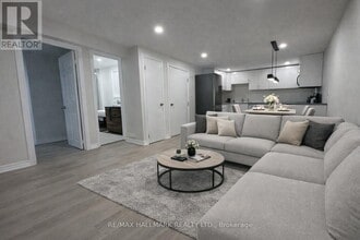 Building Photo - 52 Nisbet Dr