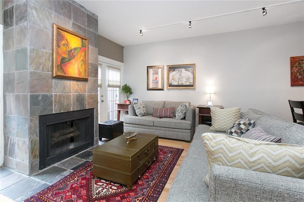Foto principal - 4418 Bowser Ave