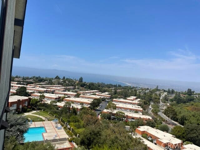 Foto del edificio - 5987 Peacock Ridge Rd