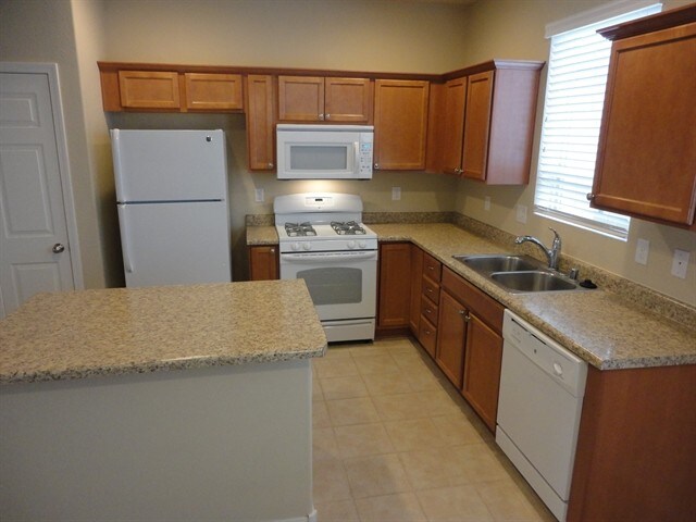 Building Photo - 1139 Northern Lights Way