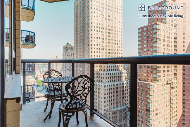 Foto del edificio - 235 W 48th St