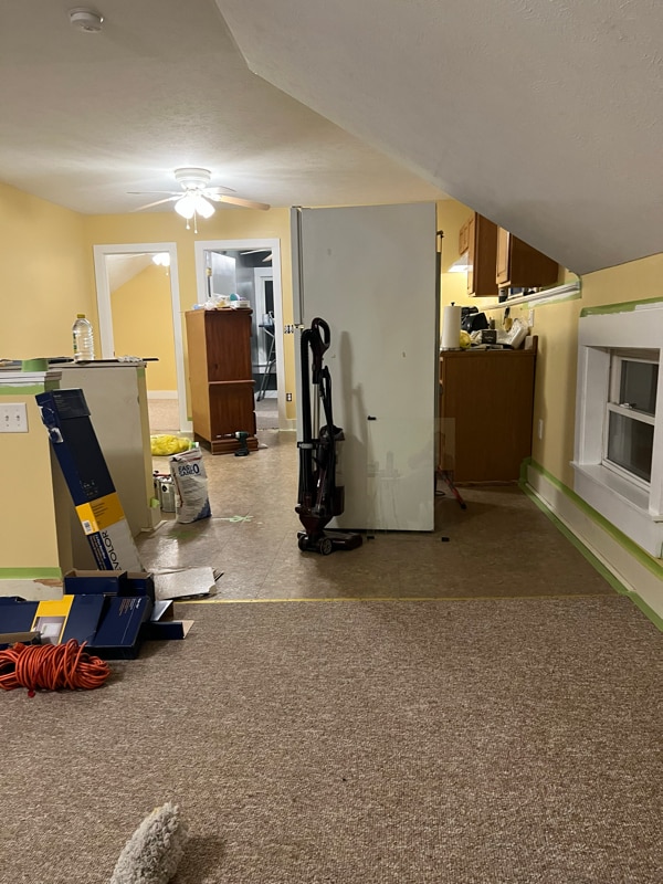 Building Photo - 607 S Red Bud Trail