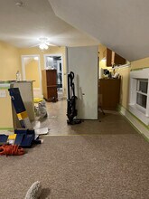 Building Photo - 607 S Red Bud Trail