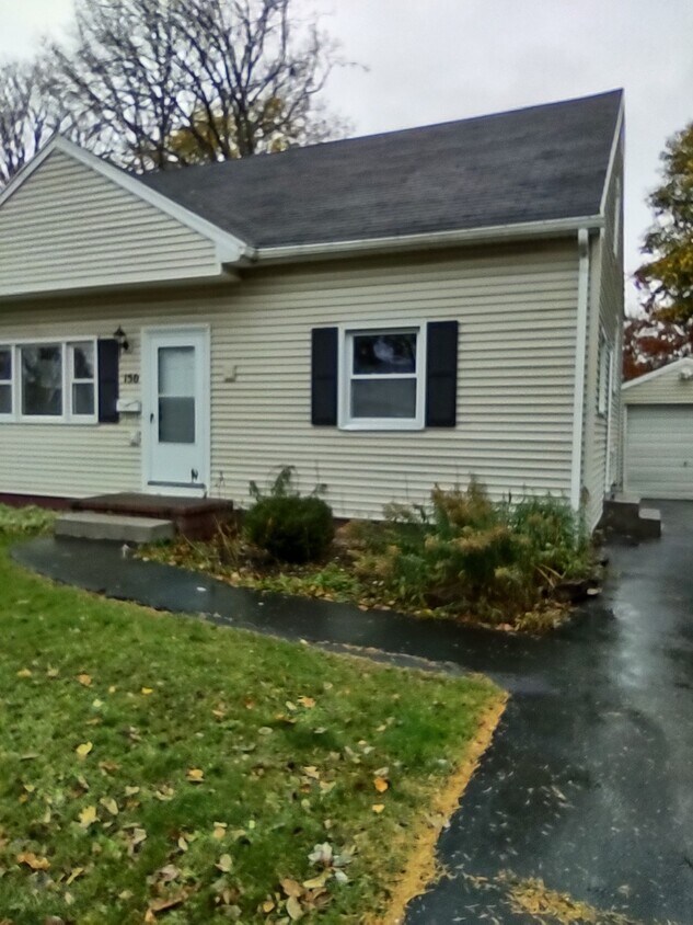 150 Alcott Rd, Rochester, NY 14626 House Rental in Rochester, NY
