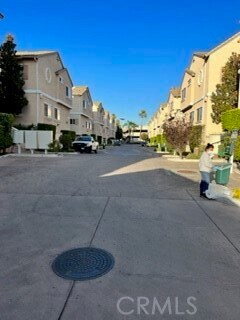 Foto principal - 9301 Shirley Ave