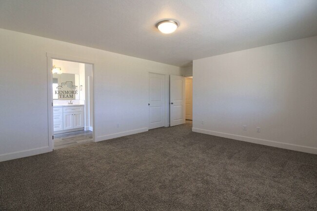 Foto del edificio - 3 Bed/2 Bath + an Office Pasco Home