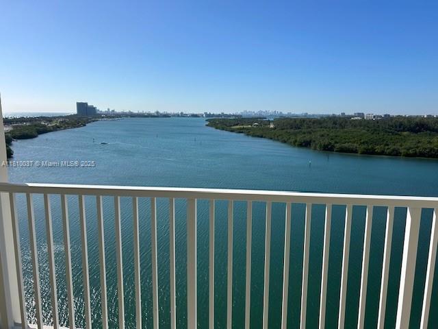 Foto del edificio - 290 174th St St