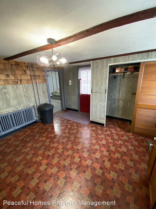 Building Photo - 3 br, 1 bath House - 22 Lancaster Ave
